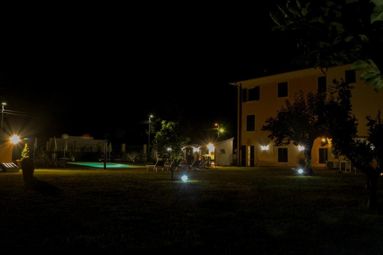 Garden Relays Villa Rosy Massarosa Exterior foto